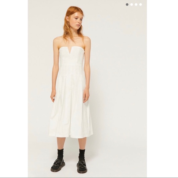 Urban Outfitters Dresses & Skirts - Urban Outfitters Anna Pleated Strapless Midi Dress
